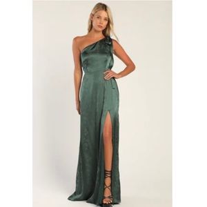 LuLu’s Lovely Elegance Emerald Green Satin One-Shoulder Maxi Dress
